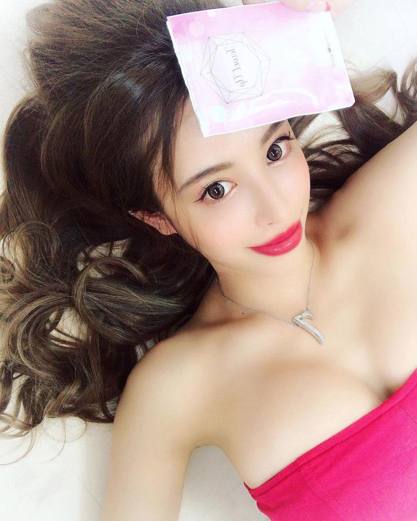 ジュエルアップ効果的な飲み方♡バストを貧乳から巨乳にする方法